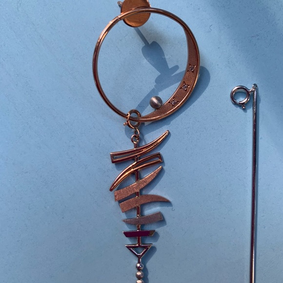 Wolf Circus bronze color mono earring transformer - Picture 4 of 6